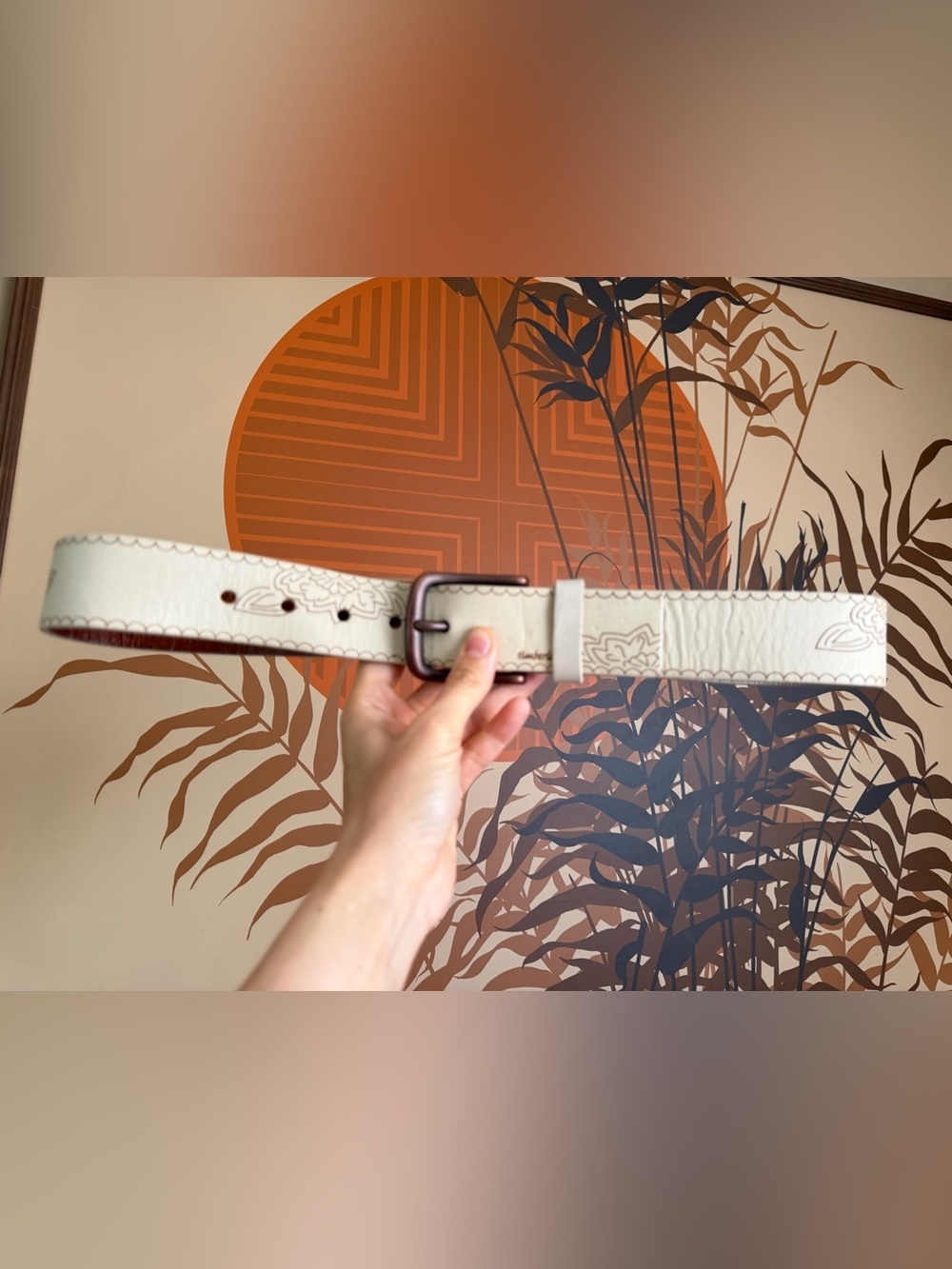 Timberland Vintage White Floral Etched Leather Belt - Size M 105